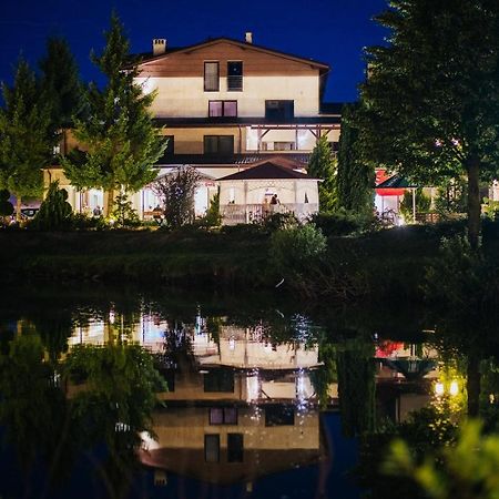 Hotel Czardasz Luzino Exterior foto